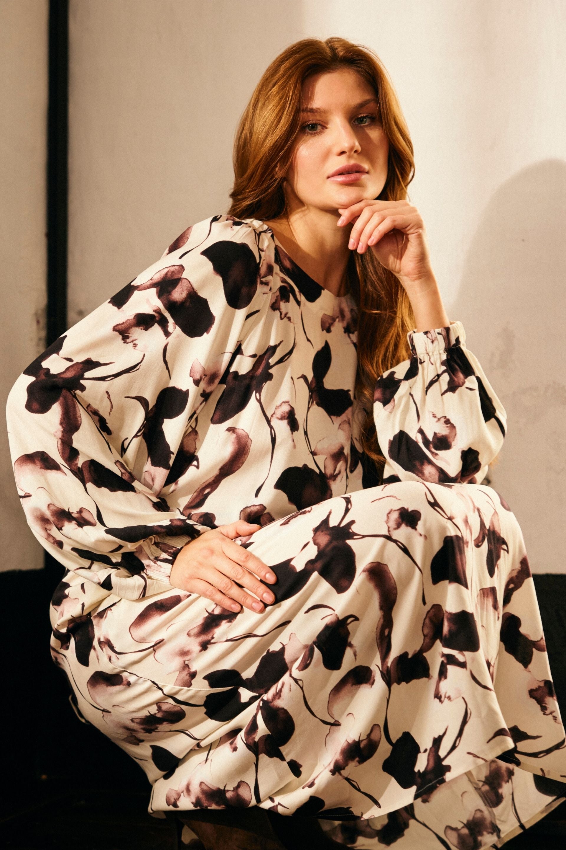 Rueda 3, Off White
