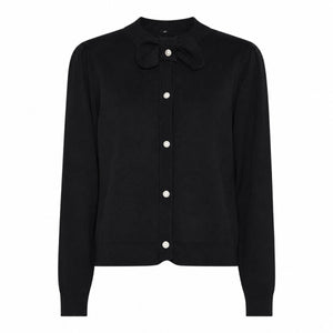 Maude 2, Black