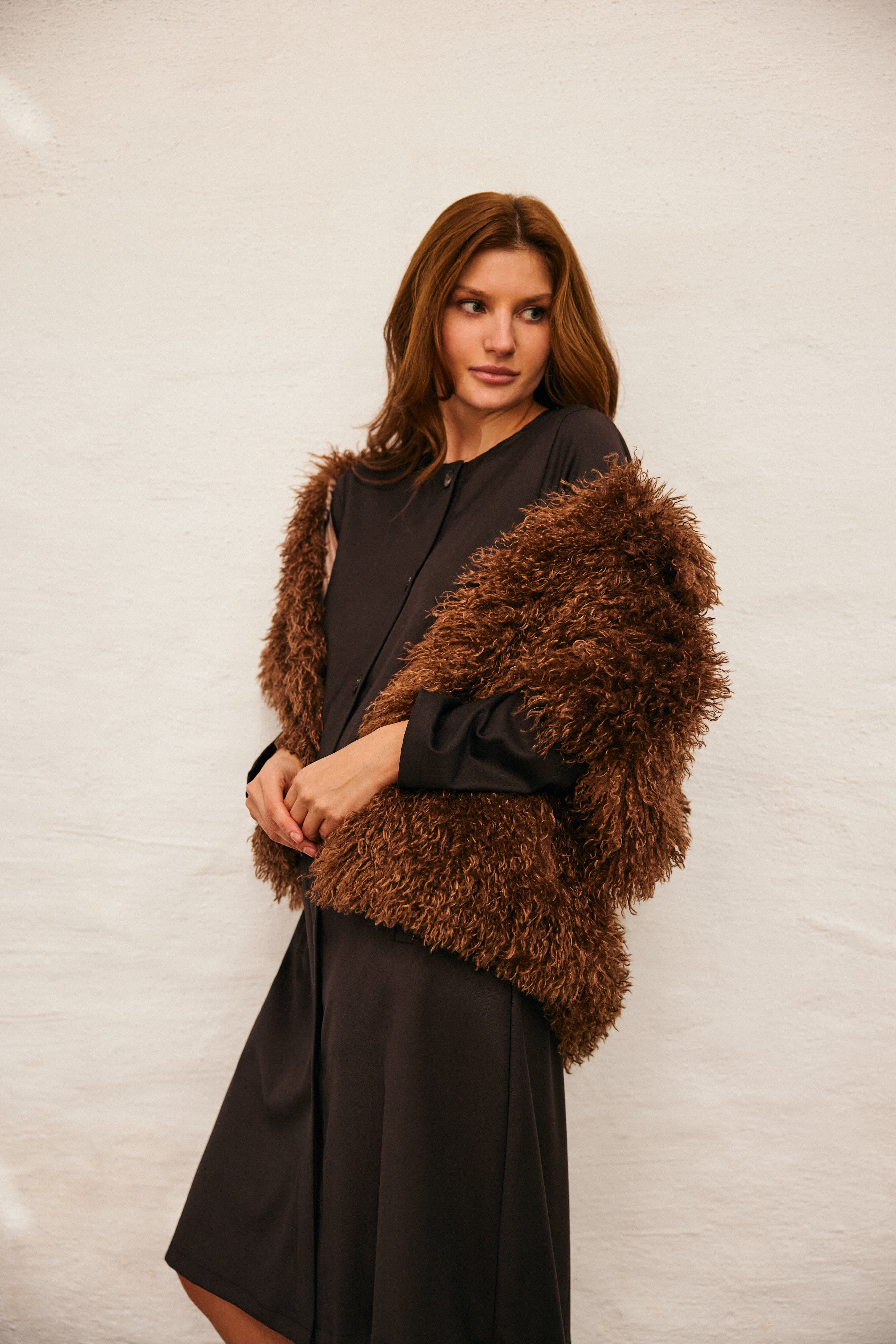 Lissa 4, Dark Brown